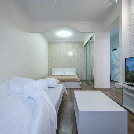Apartment Kamanina 328 Odesa